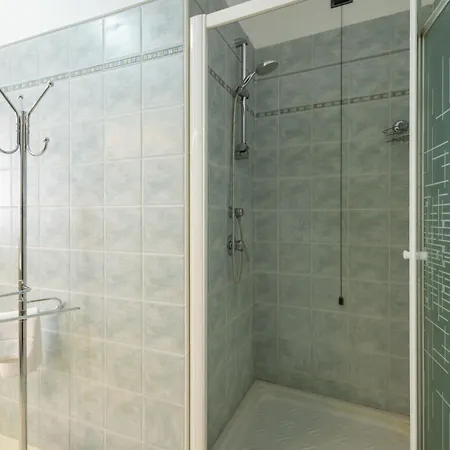 公寓 Dimora Lali By Interhome Cuzzago